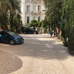Aux Iles D'or France